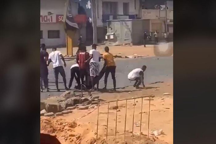 Manifestations aux Parcelles Assainies : Un jeune reçoit une balle et meurt sur le coup.