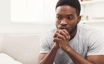 Voici des signes que vous sortez avec la mauvaise personne [Credit: Shutterstock]