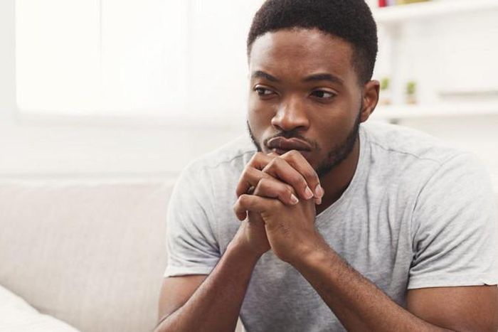 Voici des signes que vous sortez avec la mauvaise personne [Credit: Shutterstock]