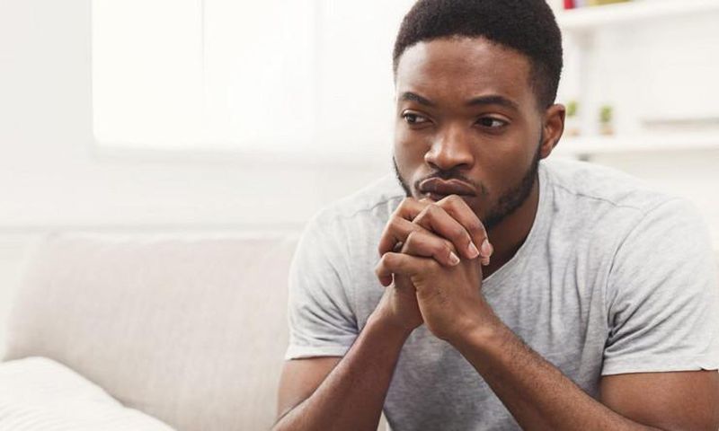 Voici des signes que vous sortez avec la mauvaise personne [Credit: Shutterstock]