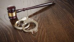 ___7035849___https:______static.pulse.com.gh___webservice___escenic___binary___7035849___2017___7___23___14___handcuffs-gavel-620x330