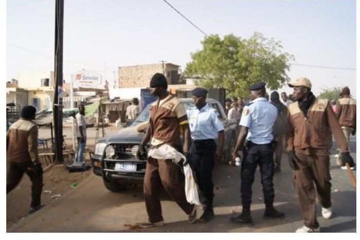 Tournée : Guy Marius Sagna fustige la présence des nervis dans le cortège du chef de l’Etat
