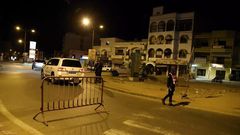 Couvre-feu à Dakar : des policiers en patrouille