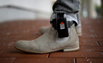 Interior Minister Thomas de Maiziere says electronic ankle bracelets are an important tool for monitoring dangerous people