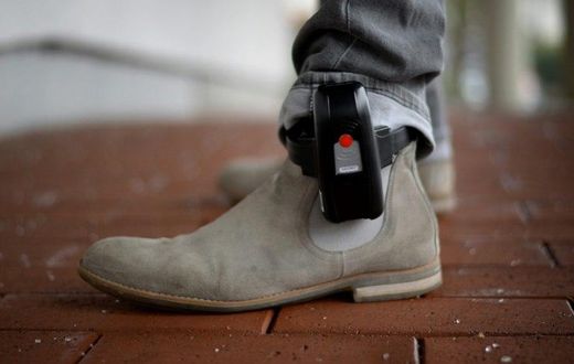 Interior Minister Thomas de Maiziere says electronic ankle bracelets are an important tool for monitoring dangerous people
