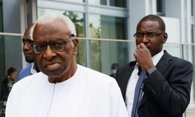 QUATRE (4) ANS DE PRISON ET 500 000 EUROS D’AMENDE REQUIS CONTRE LAMINE DIACK