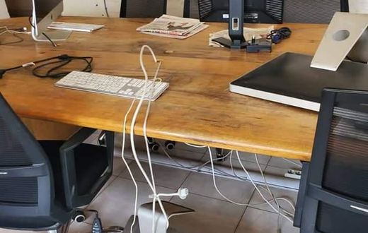 Saccage des locaux du journal « Les Echos » : 6 personnes arrêtées