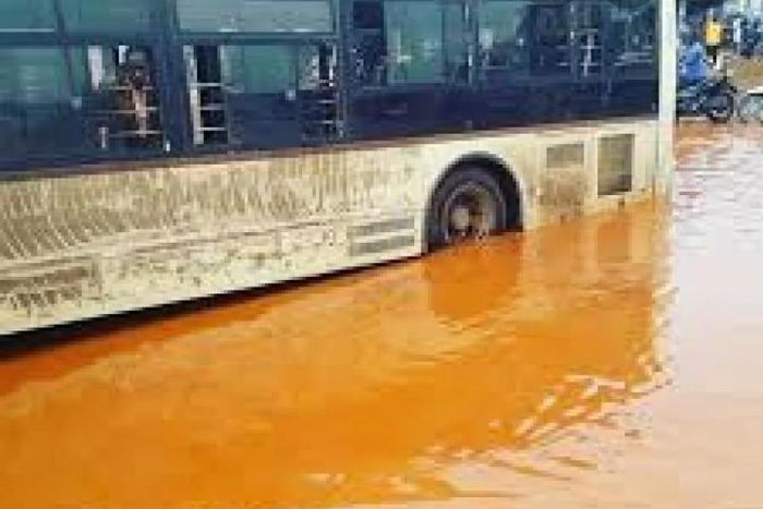 INONDATIONS : DAKAR DEM DIKK SUSPEND SES LIGNES DE BANLIEUE ’’JUSQU’À NOUVEL ORDRE’’