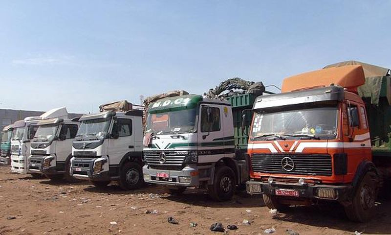 Camions-remorques-gros-porteurs