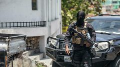 La police patrouille dans les rues de Pétionville, en Haïti, le 9 juillet 2021 © AFP