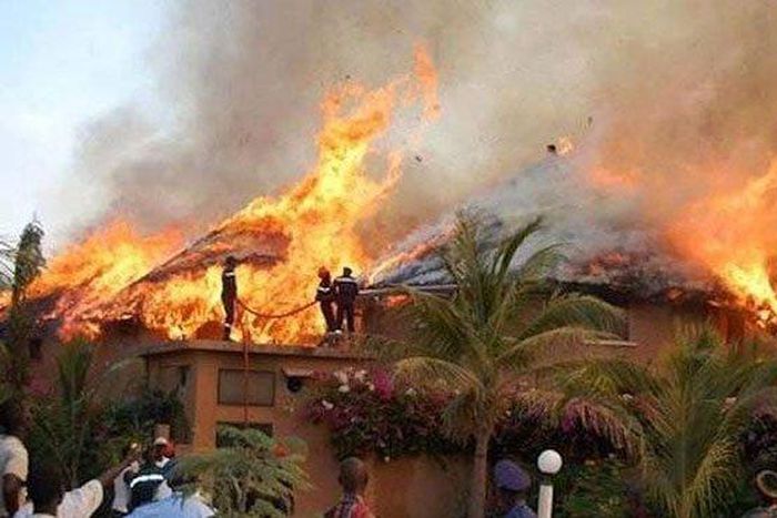incendie-a-la-residence-la-palmeraie