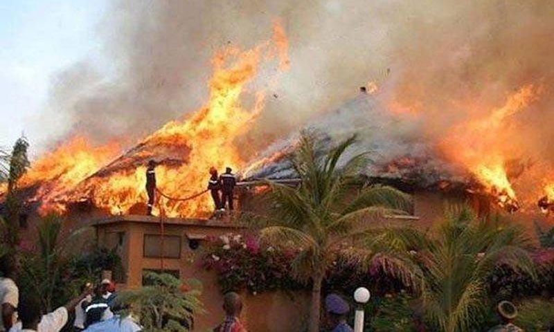 incendie-a-la-residence-la-palmeraie