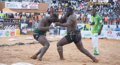 Combat Balla Gaye-Siteu : L'arbitre Waly Diouf défend sa décision "Balla Gaye 2 n’a jamais fait quatre appuis"