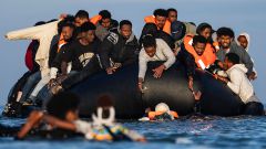 Espagne/ "Ils nous volent et nous enferment" : un jeune migrant sénégalais se confie