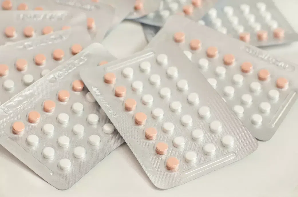 La pilule est-elle vraiment dangereuse ? Ce que dit l’OMS