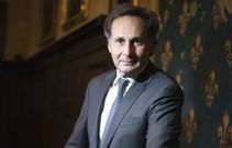 Juan Branco charge Me Sur : “un avocat qui défend un client non inquiété, c’est absurde”