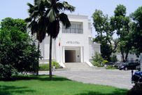 Le Président et le Premier ministre peuvent-ils quitter le territoire national en même temps ?