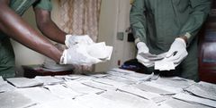 Saly : 4 milliards en billets noirs saisis sur une dame