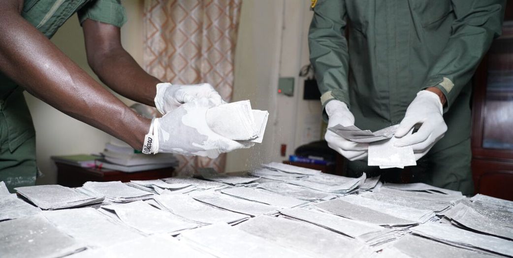 Saly : 4 milliards en billets noirs saisis sur une dame