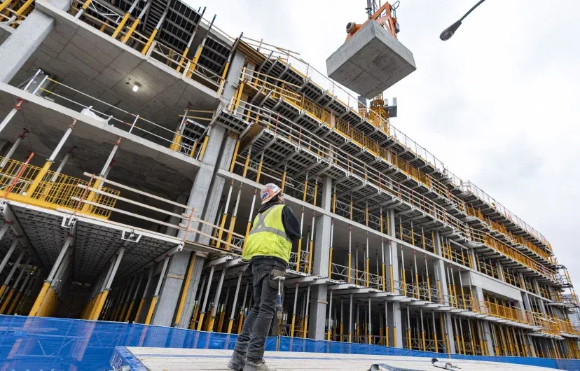 Crise du bâtiment : c'est tout un secteur qui s'effondre