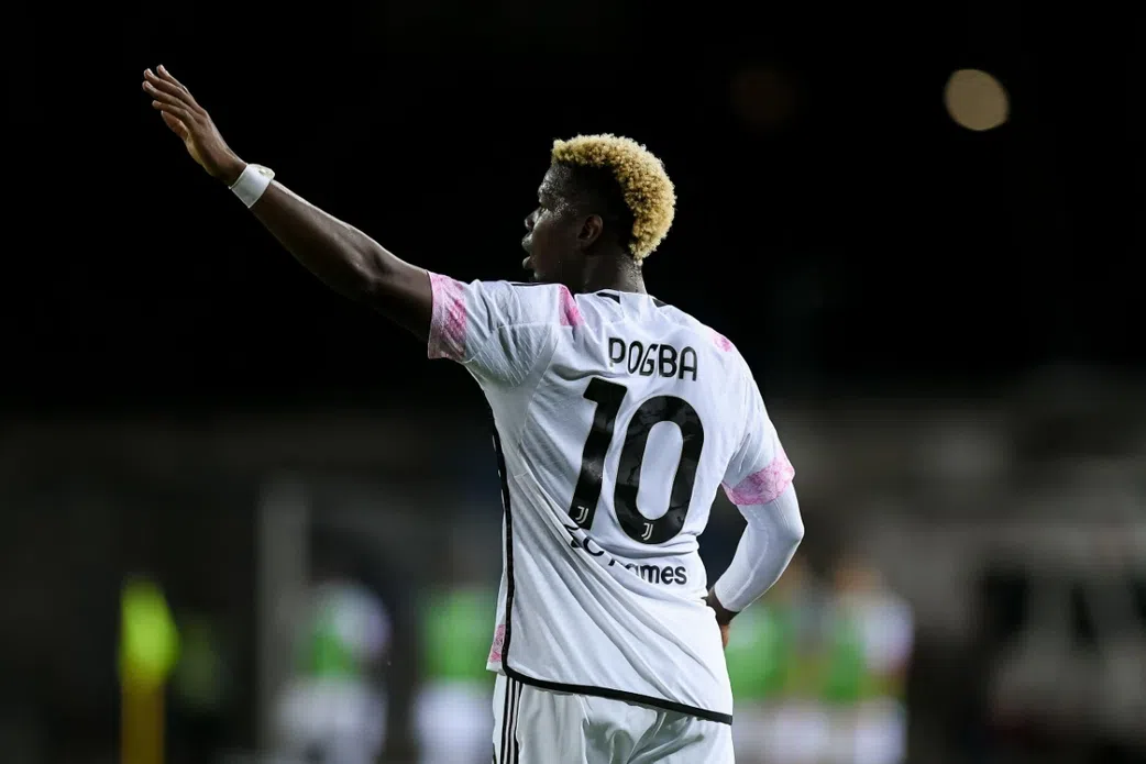 Un club inattendu entre en négociations avec Paul Pogba !
