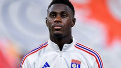 Moussa Niakhaté : Du doute à l’or, le Sénégalais s’impose à l’OL à 30 M€