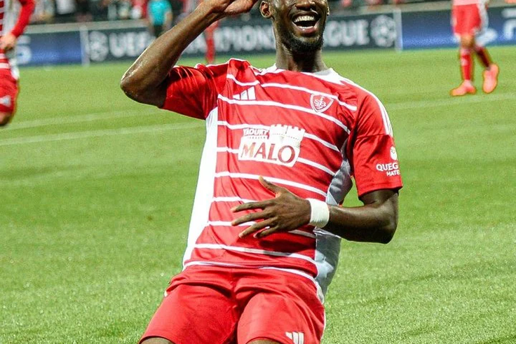 Abdallah Sima buteur