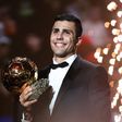 L-Espagnol-Rodri-avec-le-Ballon-d-or-2024-1965770