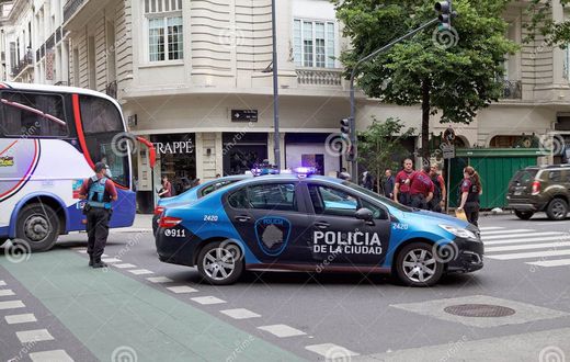 police-de-ville-buenos-aires-argentine-134448757