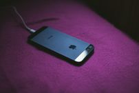 Your phone can heat up and harm your battery [UPSBatteryCenter]