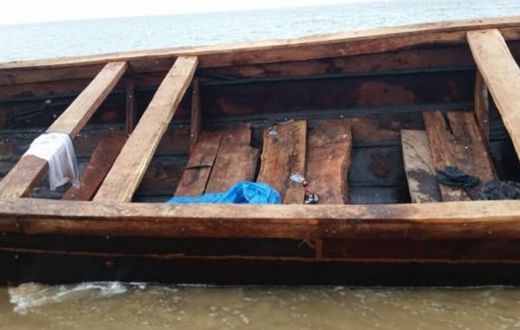 pirogue-migrants