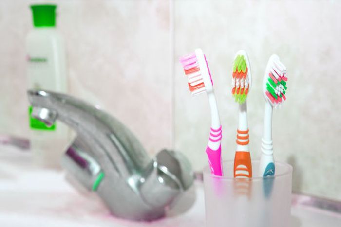 Object you should never leave in the bathroom [oneindia]