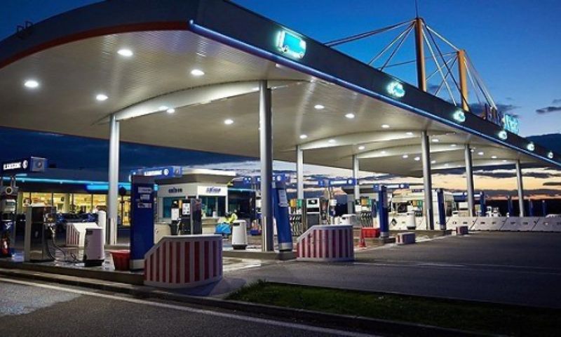 initial-station-service-autoroute