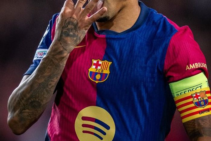 Raphinha hat-trick powers Barcelona to Champions League revenge over Bayern Munich