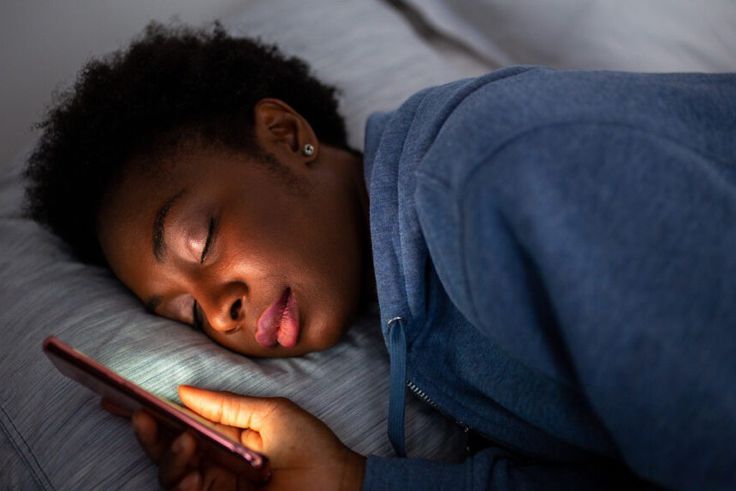 Never sleep with your phone beside you [DoctallLiving]