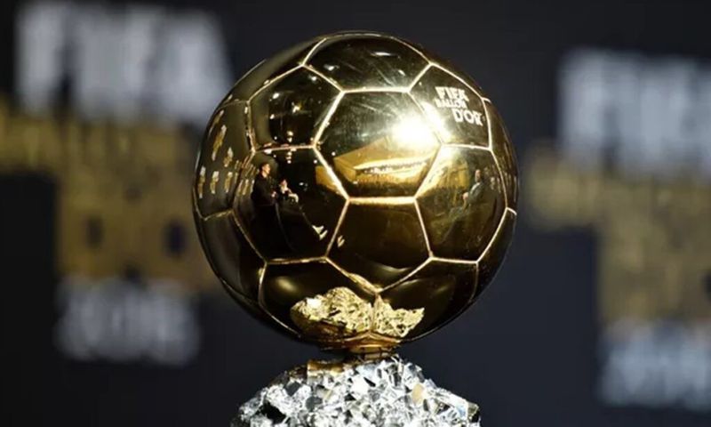 Ballon-dOr-voici-lheure-et-le-lieu-de-diffusion-les-nomines-et-le-favori-de-ledition-2024-1024x693