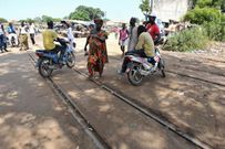 Les moto-taxis sont devenus courants dans le paysage dakarois.
