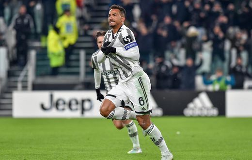 Danilo Luiz Da Silva of Juventus FC celebrates after scoring the goal of 3-3 during the Serie A football match between Juventus FC and Atalanta