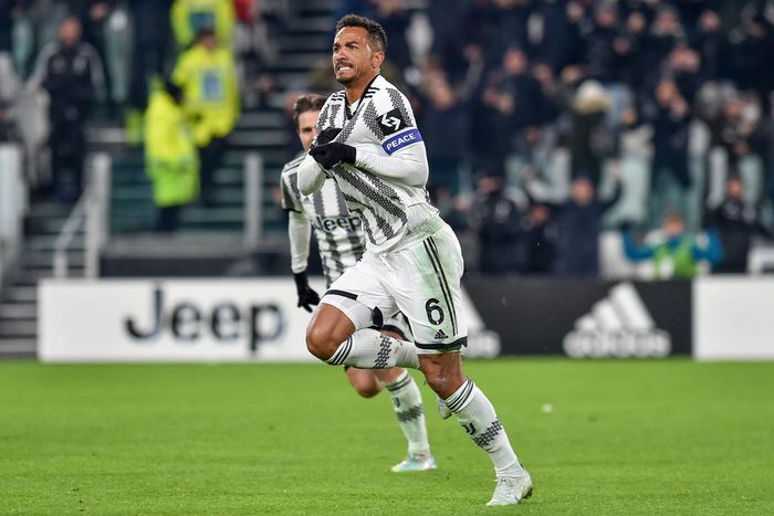 Danilo Luiz Da Silva of Juventus FC celebrates after scoring the goal of 3-3 during the Serie A football match between Juventus FC and Atalanta
