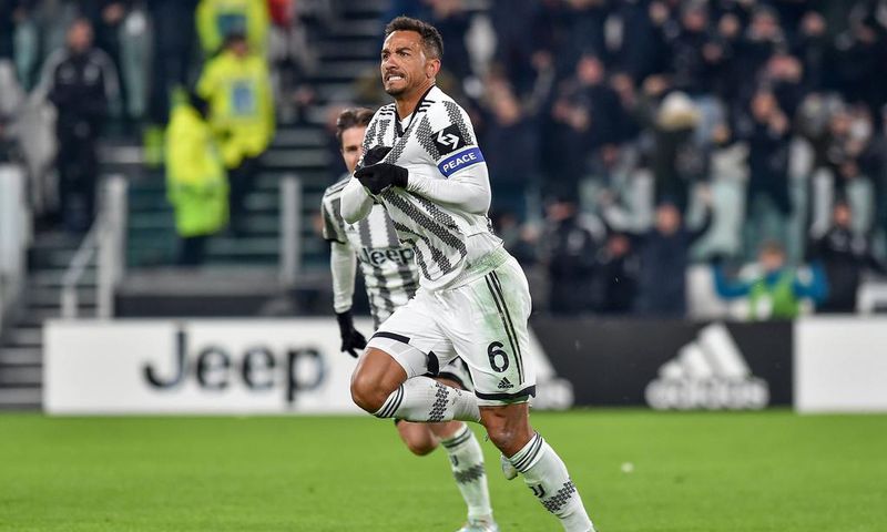 Danilo Luiz Da Silva of Juventus FC celebrates after scoring the goal of 3-3 during the Serie A football match between Juventus FC and Atalanta