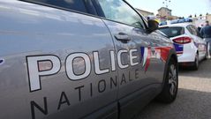 L’homme a tenté de s’échapper en courant avec l’arme à la main