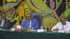 Macky Sall (Centre) Amadou Bâ ( Gauche) et Abdoulaye Daouda Diallo ( Droite)