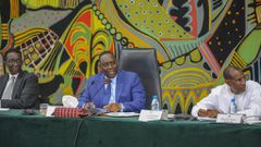 Macky Sall (Centre) Amadou Bâ ( Gauche) et Abdoulaye Daouda Diallo ( Droite)