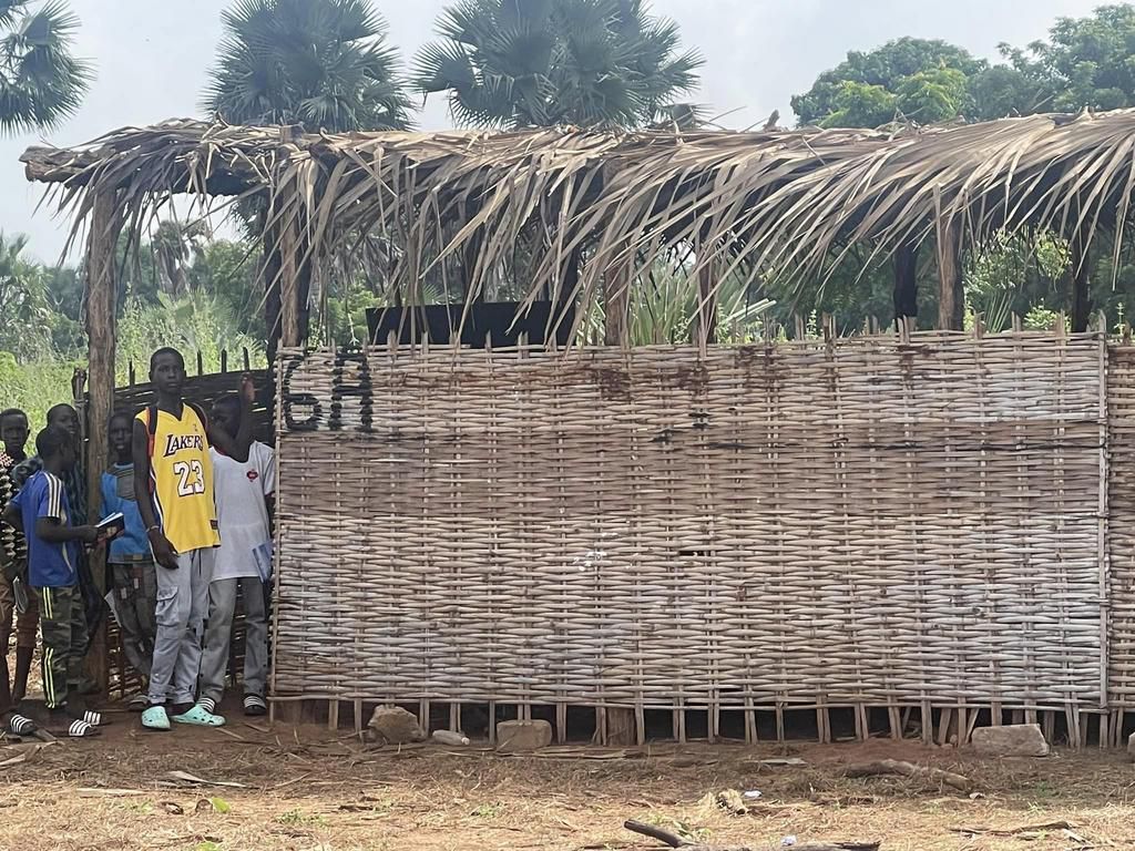 Les abris provisoires, un mal profond de l’école sénégalaise, sont une réalité dans certaines zones du pays.