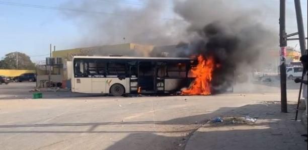 bus incendié