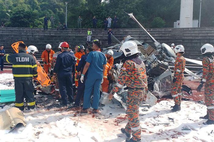 Collision entre deux holicopteres