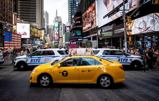 new-york-taxi-scaled