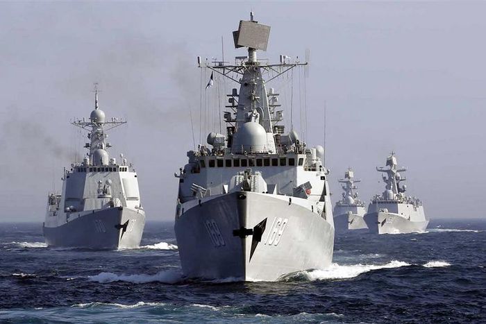 La flotte chinoise s'apprête à prendre part à l'exercice naval conjoint avec la Russie dans la mer du Japon, le 5 juillet 2013. PHOTO : LA PRESSE CANADIENNE