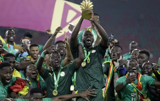 Le Sénégal est le tenant du titre de la CAN Images des joueurs lors de la remise du trophée le 6 février 2022    AP PhotoSunday Alamba