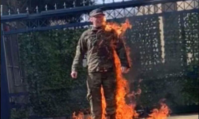 Un Militaire Américain Décédé Après S'être Immolé Devant L'ambassade D'Israëll